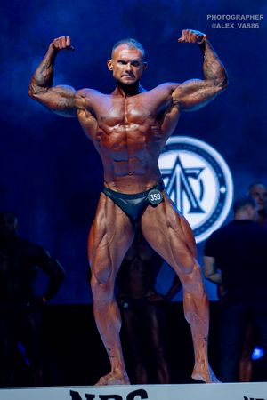 CLASSIC PHYSIQUE +178